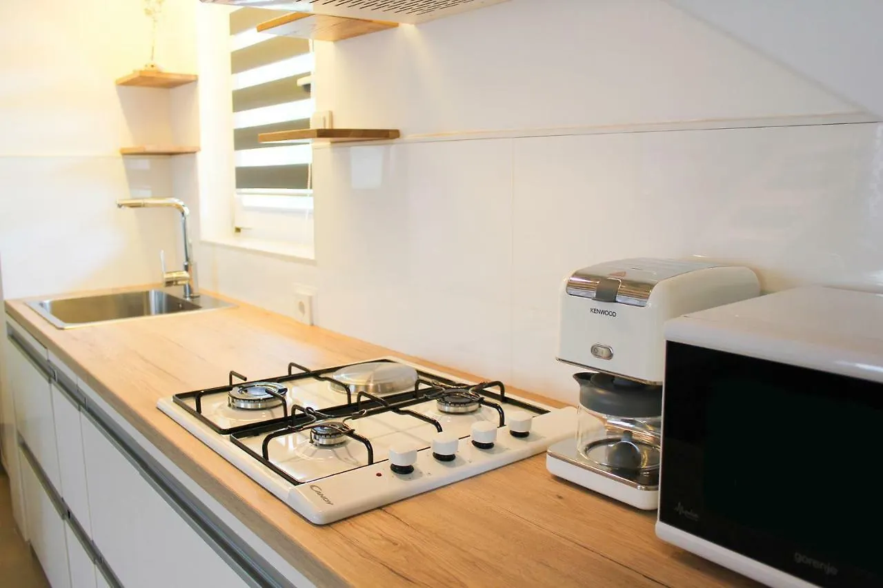 Holiday Home Liberta Krnica Kroatien